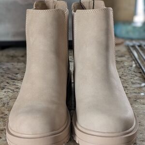 Women's Tan Ankle Boots